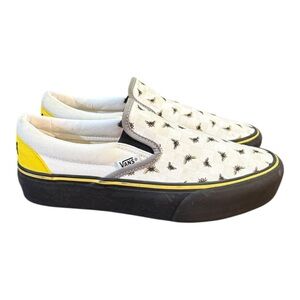 Vans Custom Classic Slip-On Sneakers Limited Edition Bee Pattern Women’s Size 8